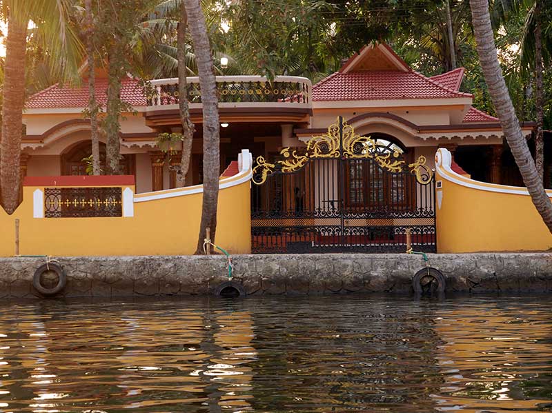 Best panchakarma treatment center in trivandrum